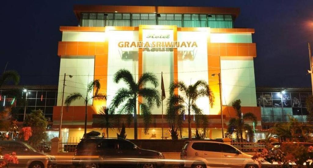 Hotel Graha Sriwijaya 2*